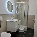 شقة Pfalz-studio Zentrum-wlan-netflix-private Parkplaetze Vorhanden شباير