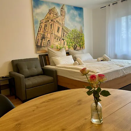Pfalz-Studio Speyer Zentrum-Wlan-Netflix-Private Parkplaetze Vorhanden Appartement *