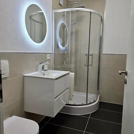 Lägenhet Pfalz-studio Zentrum-wlan-netflix-private Parkplaetze Vorhanden Speyer