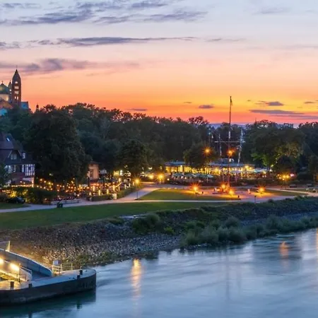 Apartmán Pfalz-studio Zentrum-wlan-netflix-private Parkplaetze Vorhanden *